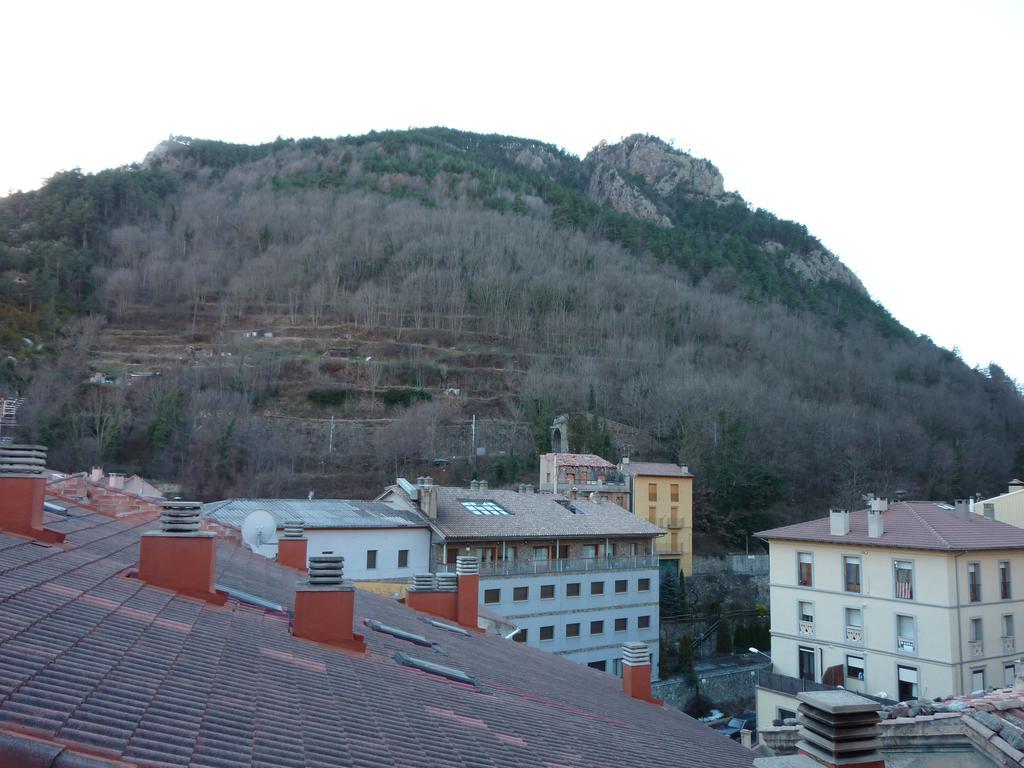 Pension Fonda Vilalta Ribes De Freser Exterior photo