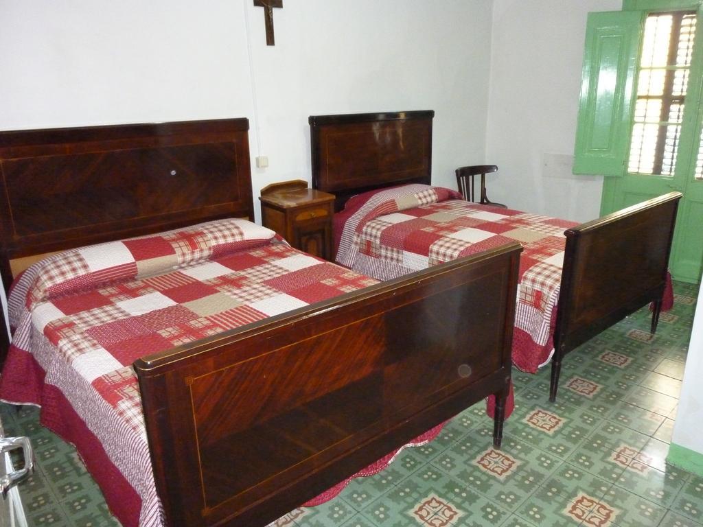 Pension Fonda Vilalta Ribes De Freser Room photo